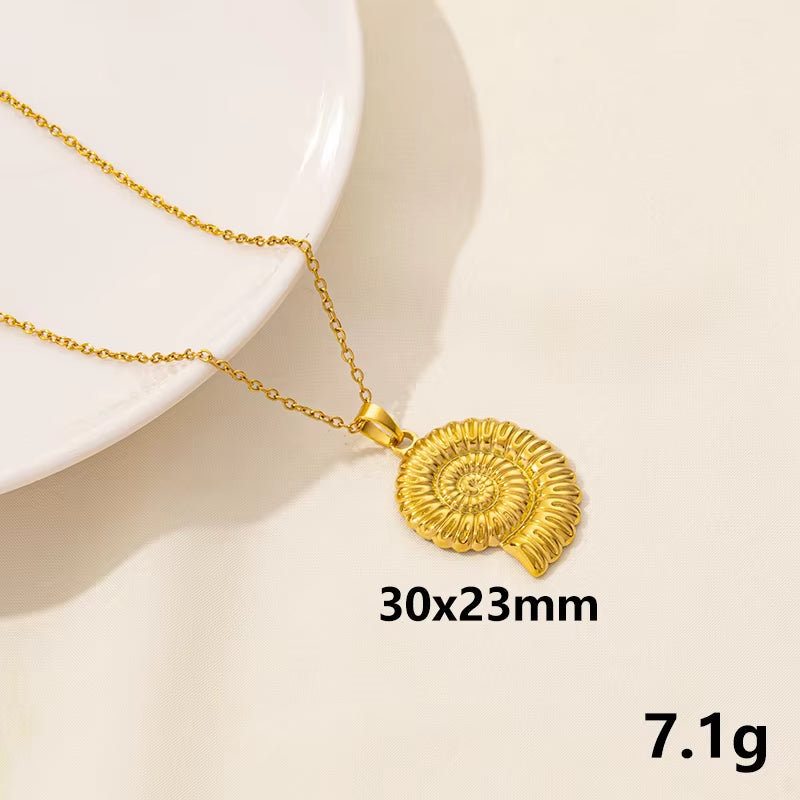 Punk Shark Charm Necklace Ocean Animal Pendants Necklaces for Women Men Best Gift Chain Neck Decotraion Choker Steampunk Jewelry